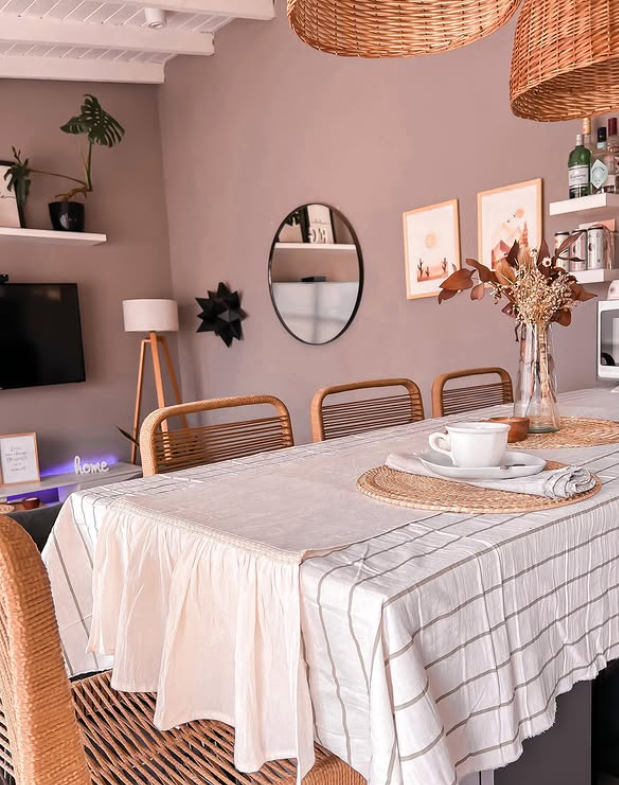 Comedor interior decorado